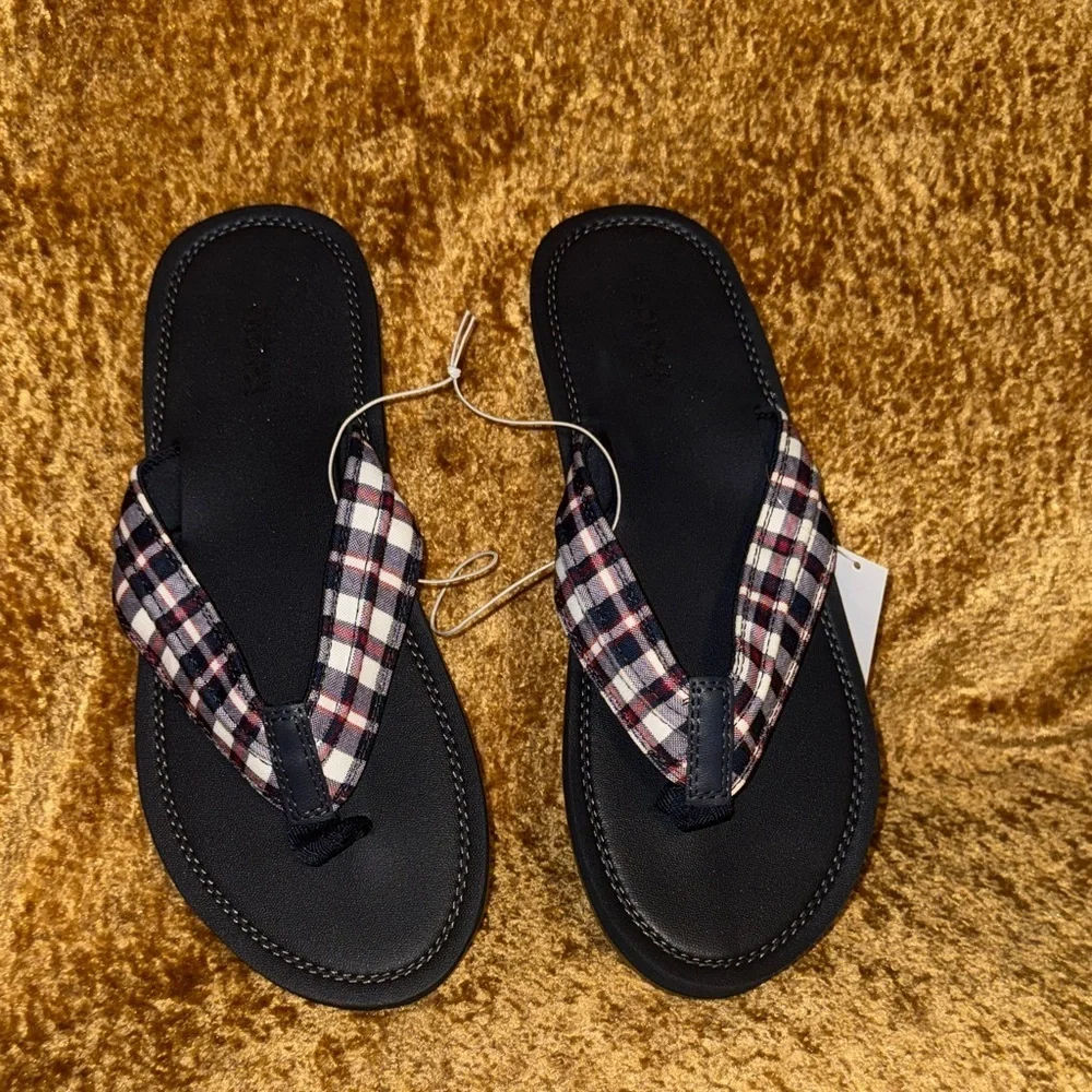 Sonoma Goods For Life Colson men's Plaid thong Summer sandals Large 10/11
